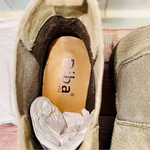 Diba | Suede Snack Skin Tan Ankle Booties - Picture 7 of 9